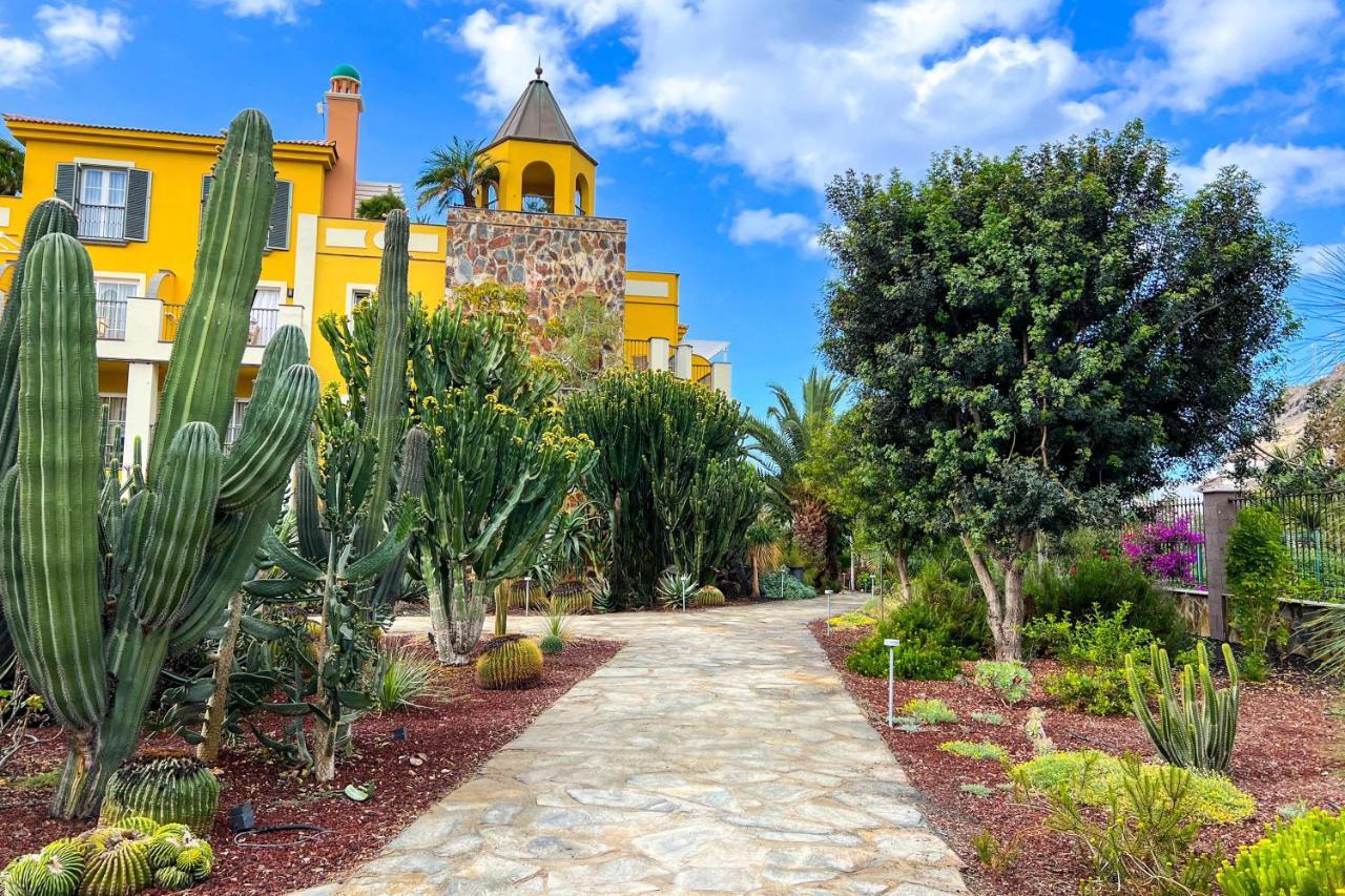 Hotel Cordial Mogan Playa Puerto De Mogan Bagian luar foto