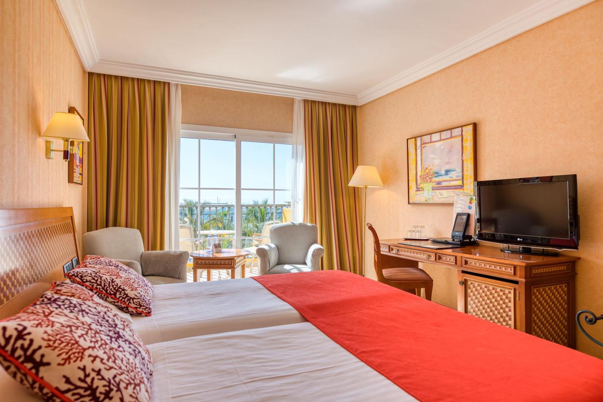 Hotel Cordial Mogan Playa Puerto De Mogan Bagian luar foto