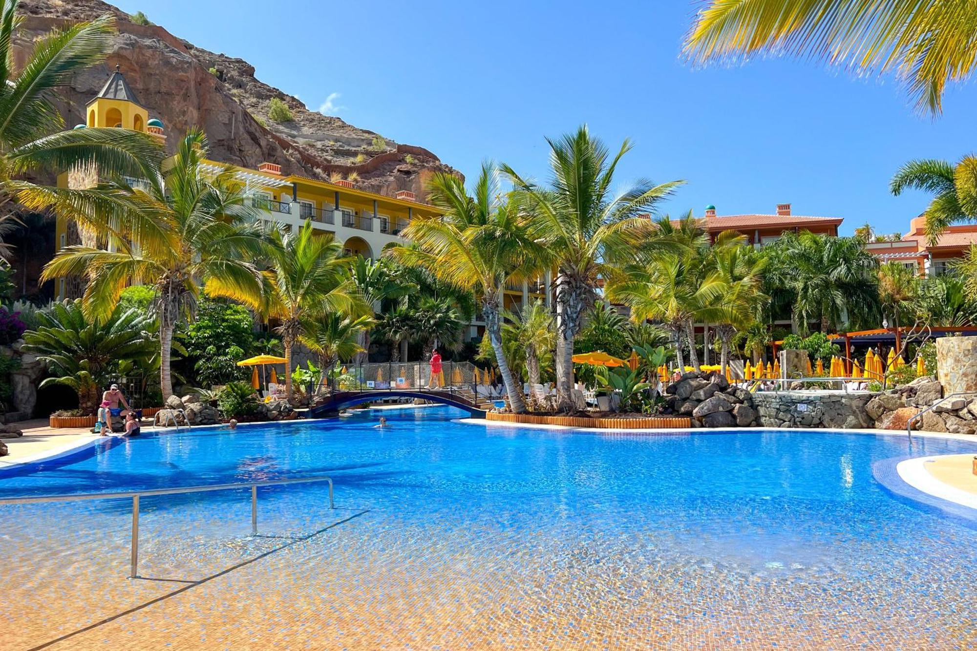 Hotel Cordial Mogan Playa Puerto De Mogan Bagian luar foto